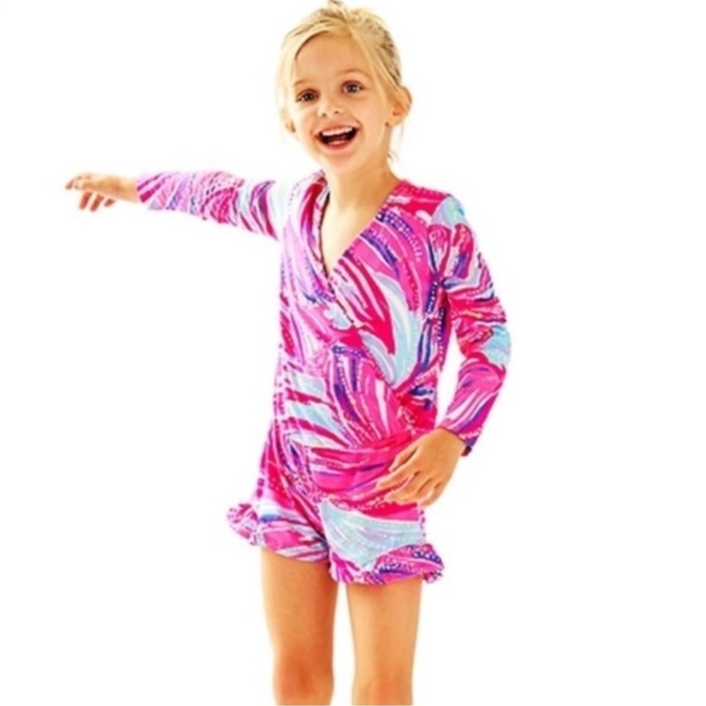 Lilly Pulitzer Oh My Guava Magenta Fanning Romper Sz Lg 8-10 pink blue multi